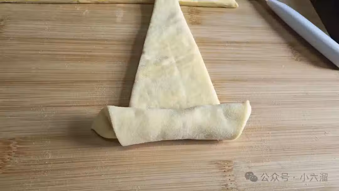 /www/bananadaily.net/web/images/image/2268/22689951.avif